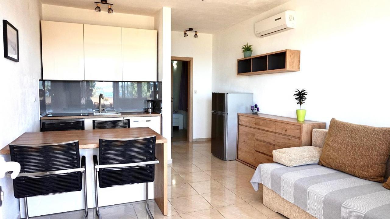 Apartments Maris Starigrad Paklenica Exterior photo