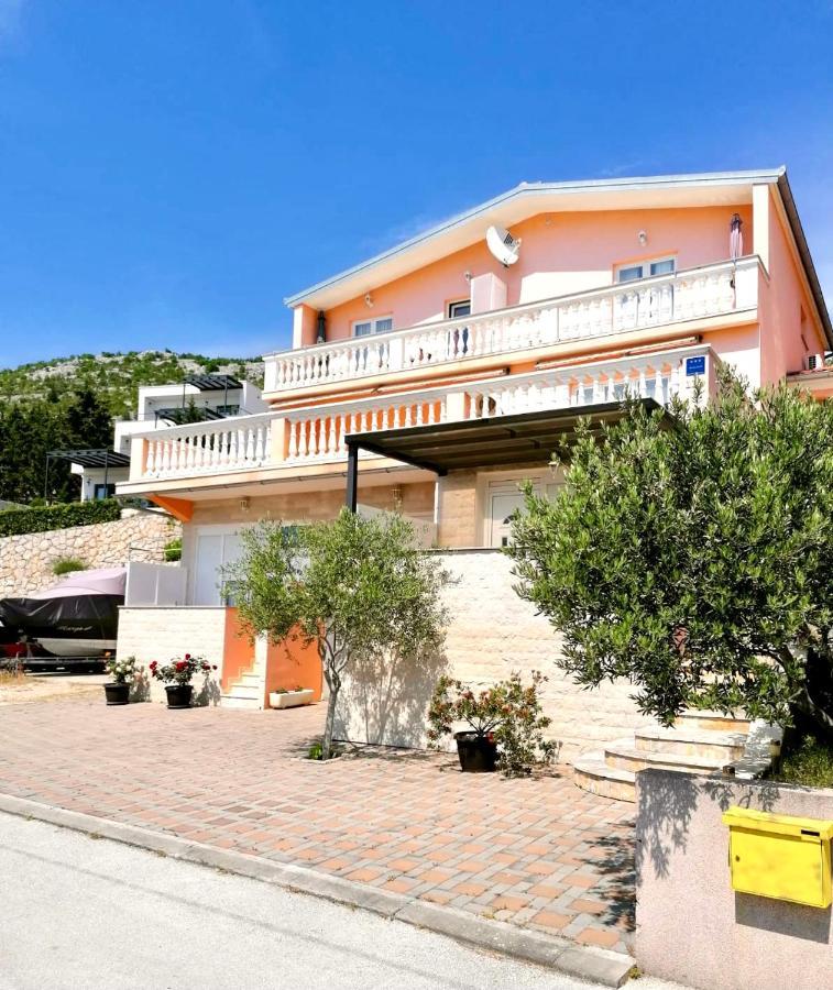 Apartments Maris Starigrad Paklenica Exterior photo